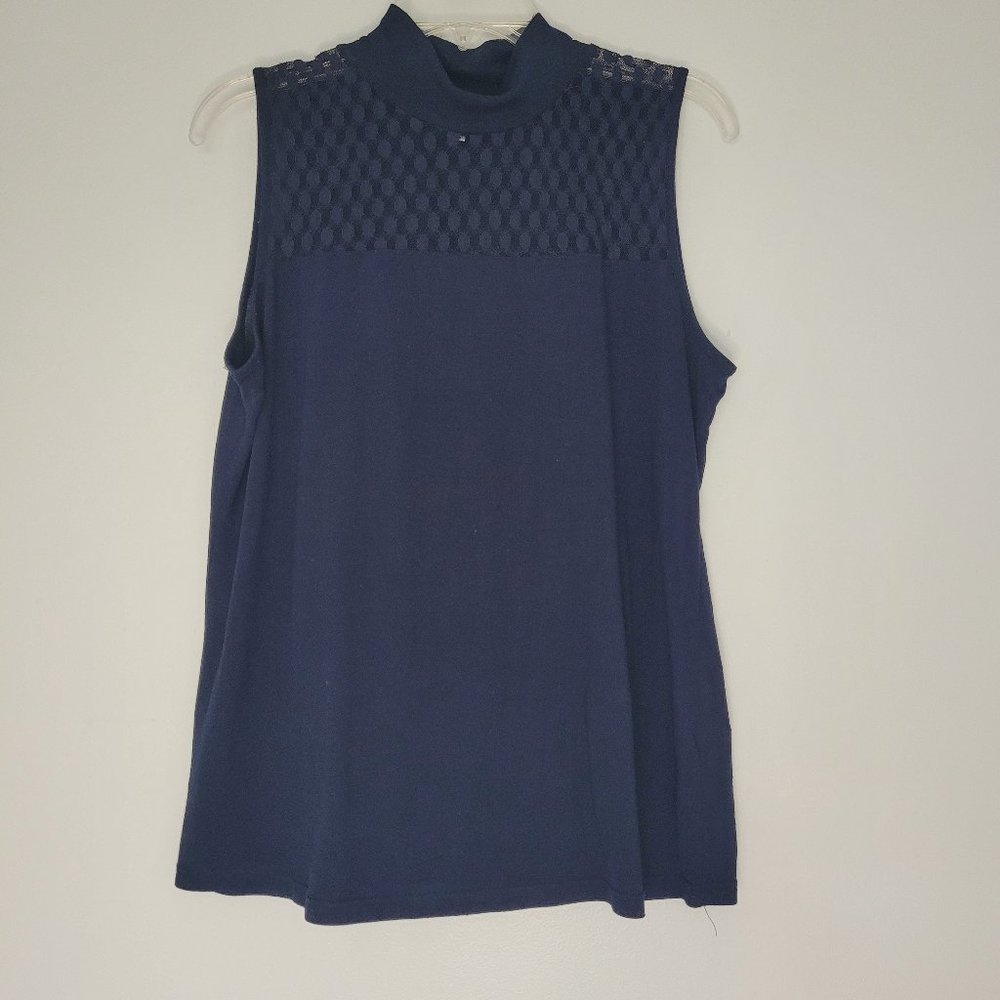 Shannon Ford, XL, dark blue shirt
